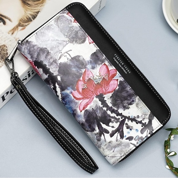 Forever Young Floral Women's Bag - Black and Pink NWT​ - Picture 3 of 6